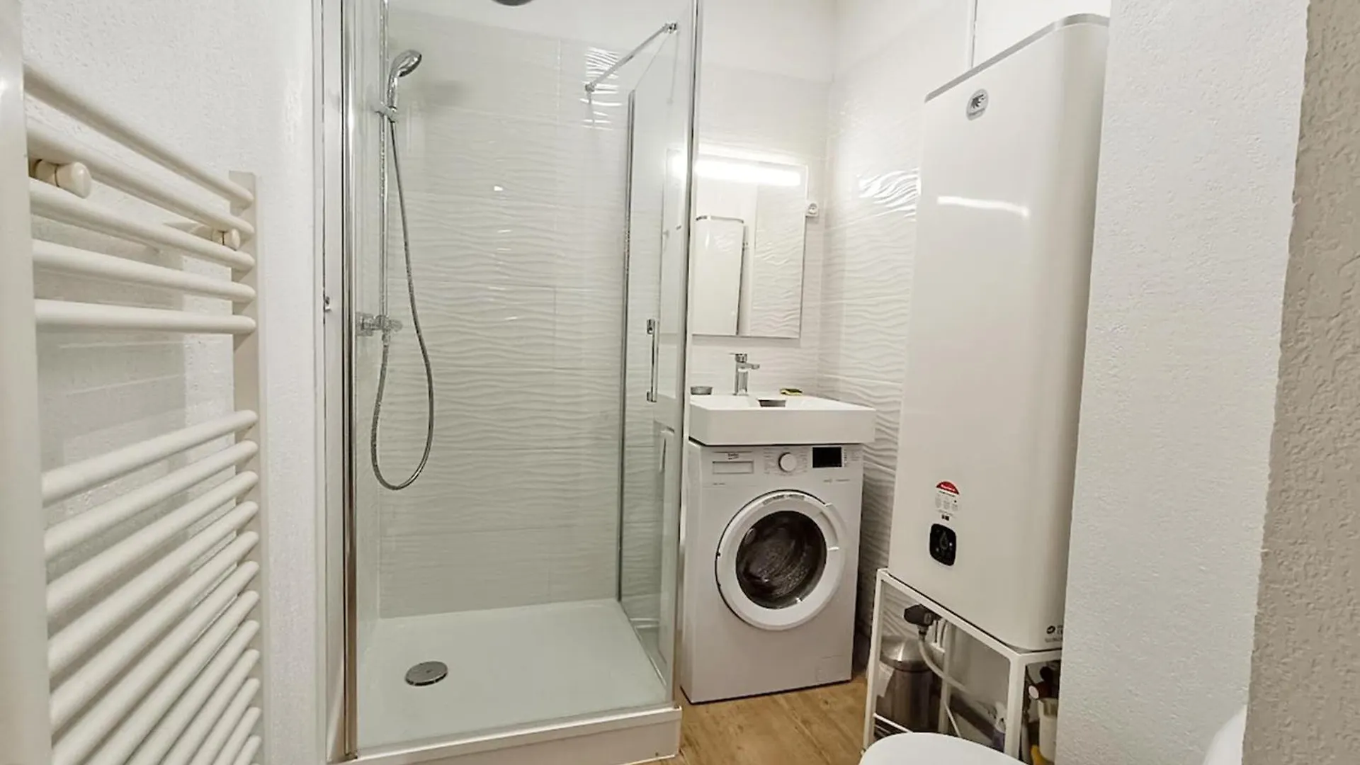 Frimousse, Studio, Wifi, Centre Luchon, Casier A Skis, Ascenseur, 4 Personnes Bagneres-de-Luchon 0*,  France